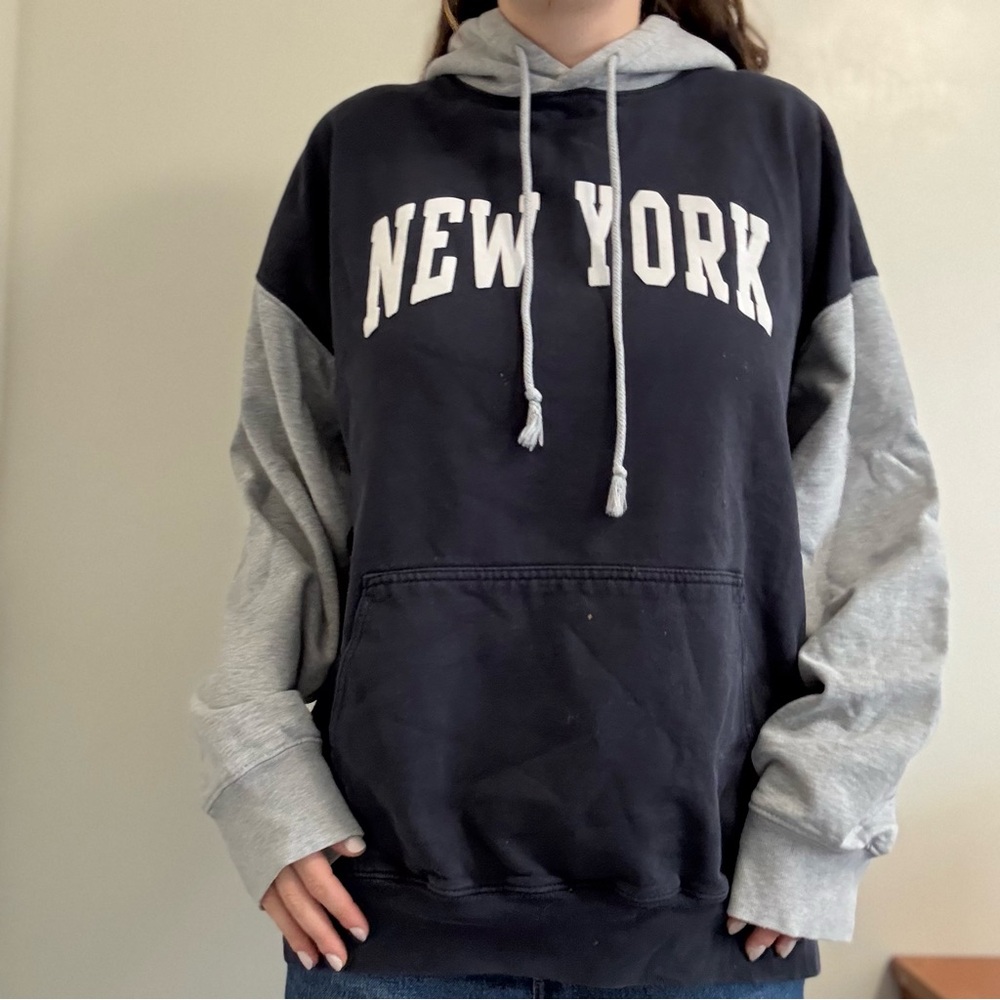Brandy Melville Navy and Gray New York Christy Hoodie
